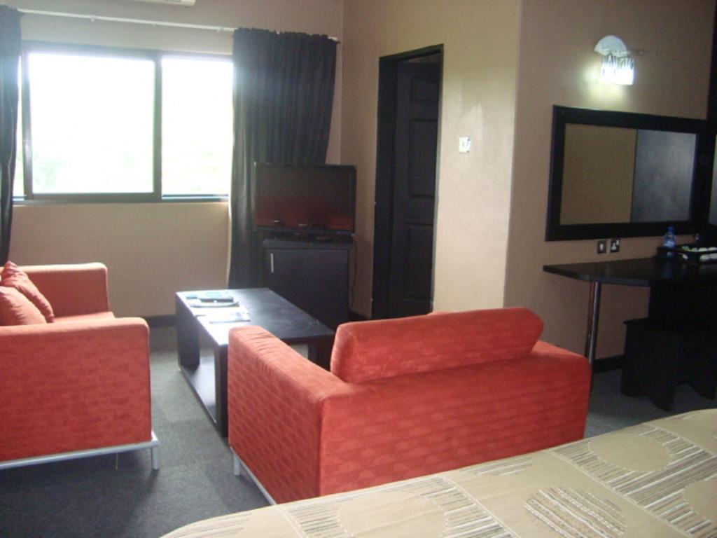 Pacific Bed & Breakfast ลิลองเว ภายนอก รูปภาพ